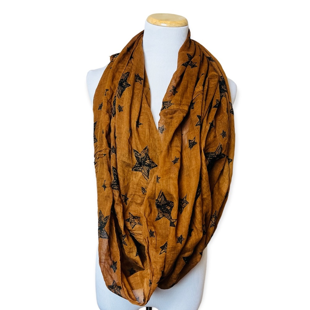 SHANA Stars Brown Infinity Scarf Barcelona Spain Casual Artsy Emo